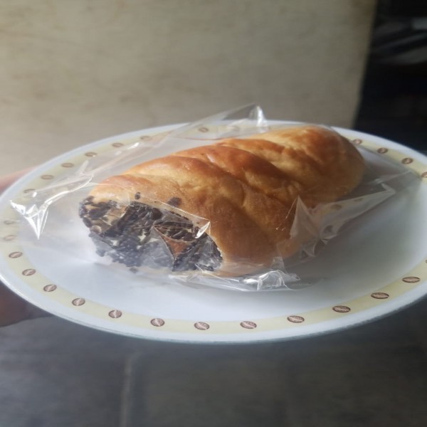 Roti Keong Misis