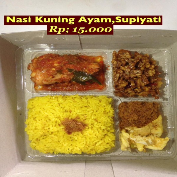 Nasi Kuning Ayam