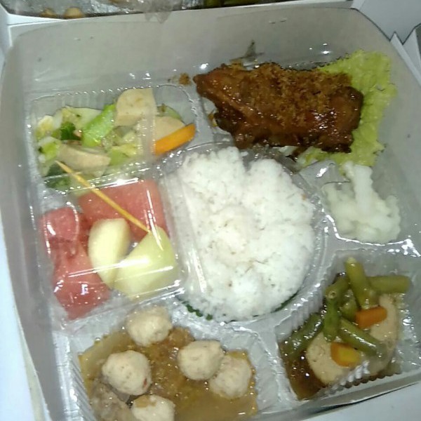 Nasi salad galantin