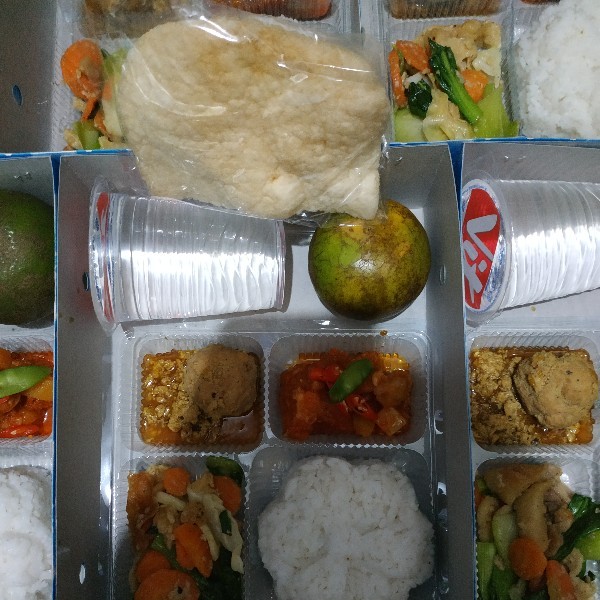Nasi bistik glinding daging