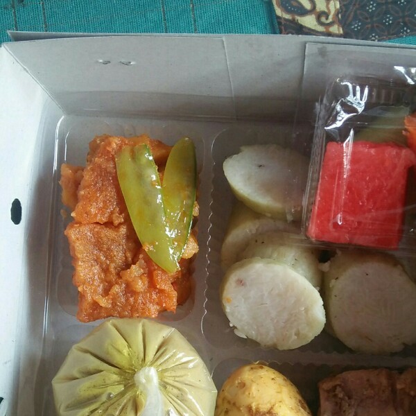Lontong opor