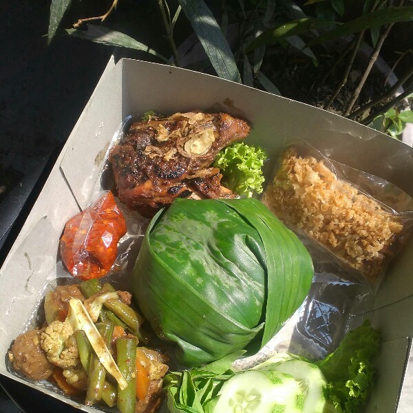 Nasi,ayam bakar