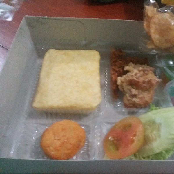 Nasi kuning box