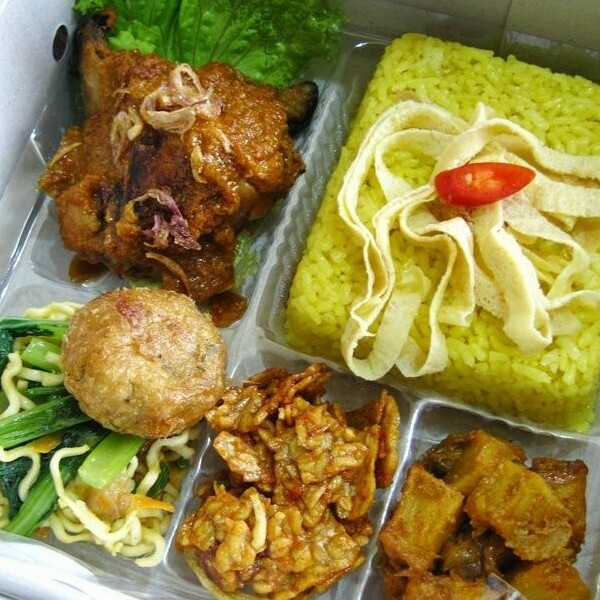 Nasi kuning 