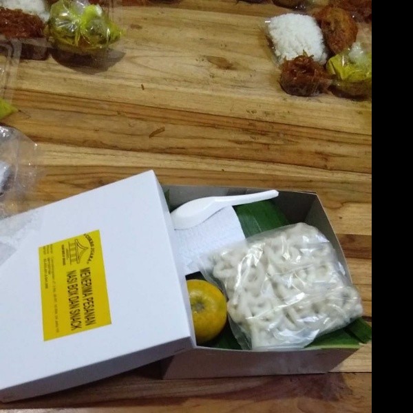 Nasi ikan 