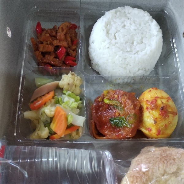 Nasi box+snack
