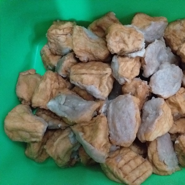 Tahu bakso