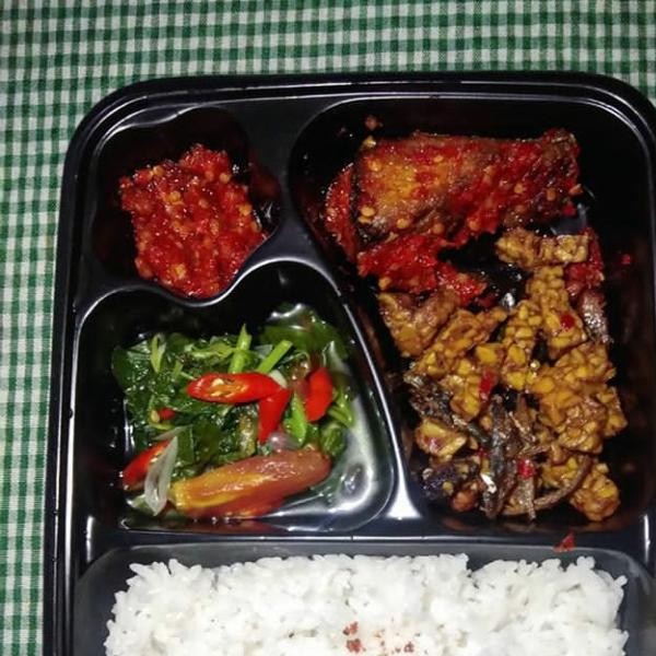 nasi ikan tempe