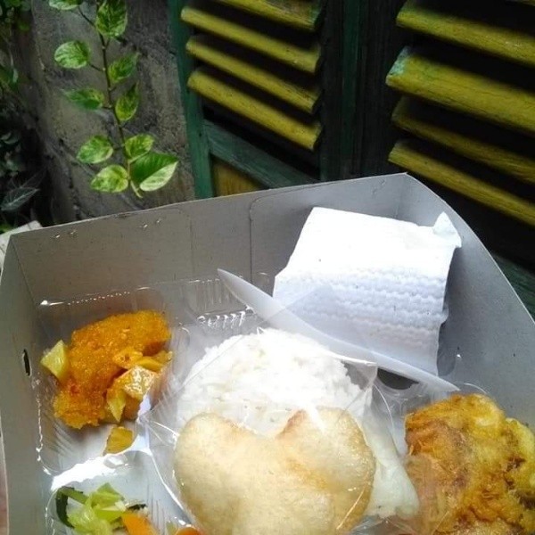 Nasi Ayam