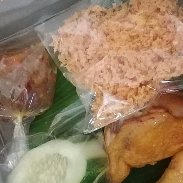 Ayam GR Kremes