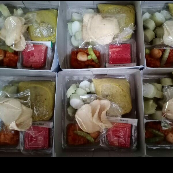 Lontong opor