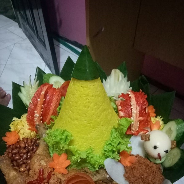 tumpeng