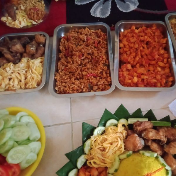 Pkt nasi kuning