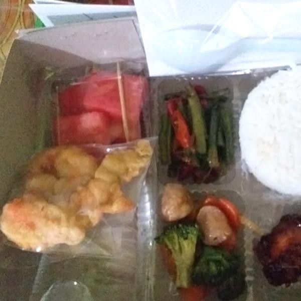 Nasi Box KnK