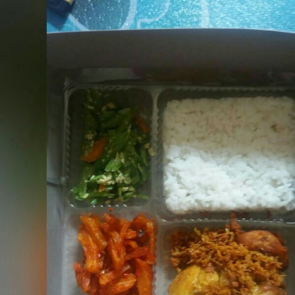 Nasi ayam kreme
