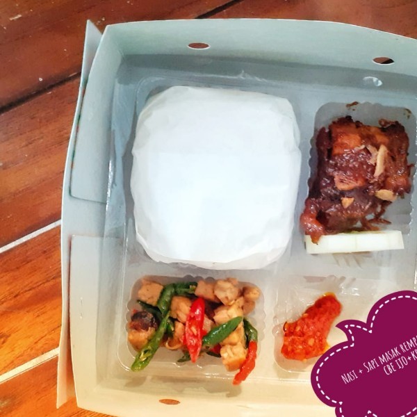 Nasi bok