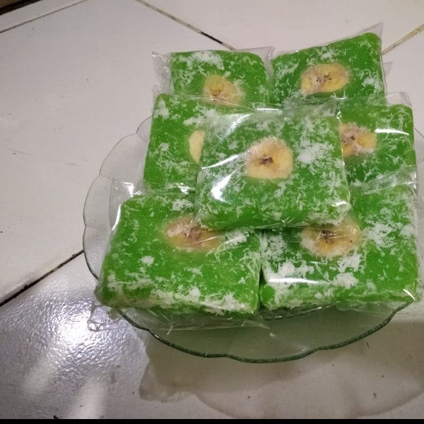 Putri Malu