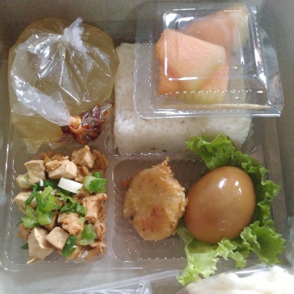 Nasi bakmoy