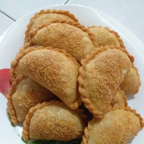 Pastel ayam