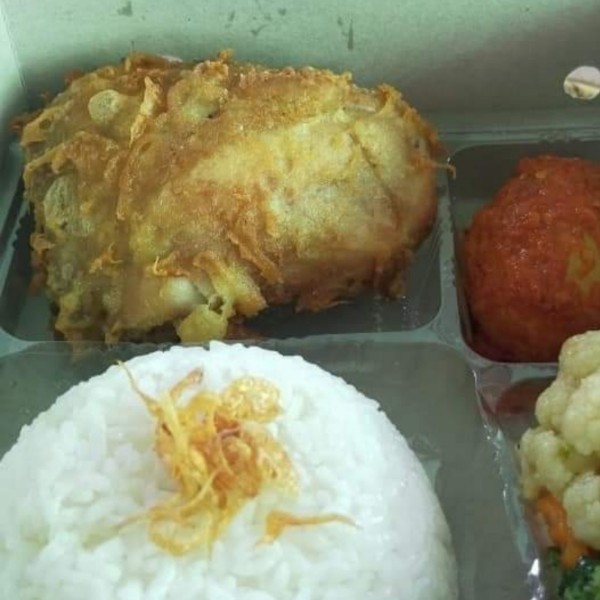 Nasi boks