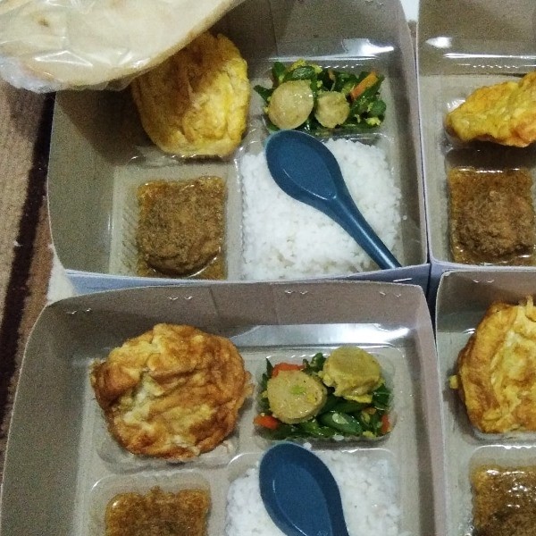bestik, telur