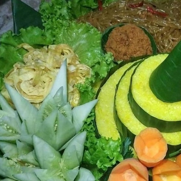 Tumpeng Besar 