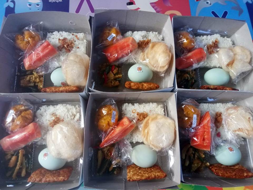 nasi telur asin