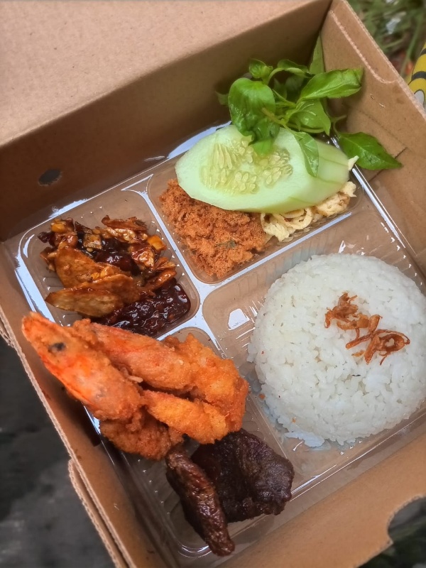 Nasi empal komp