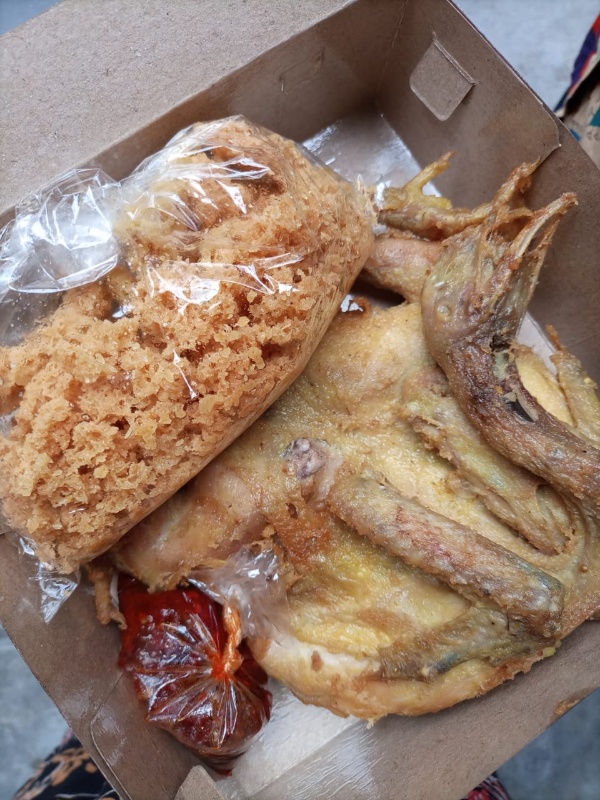 Ayam kremes