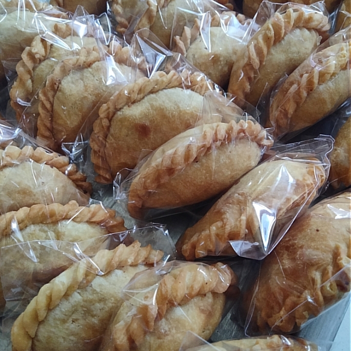 Pastel ayam