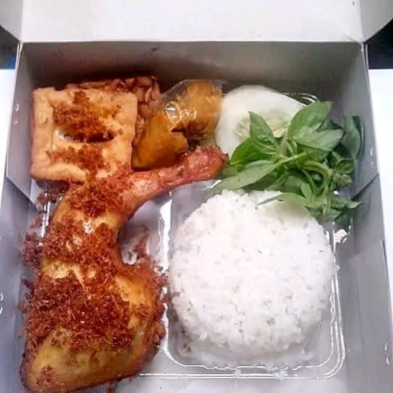 Nasi ayam grng