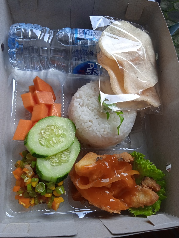 Nasi Ayam Pop