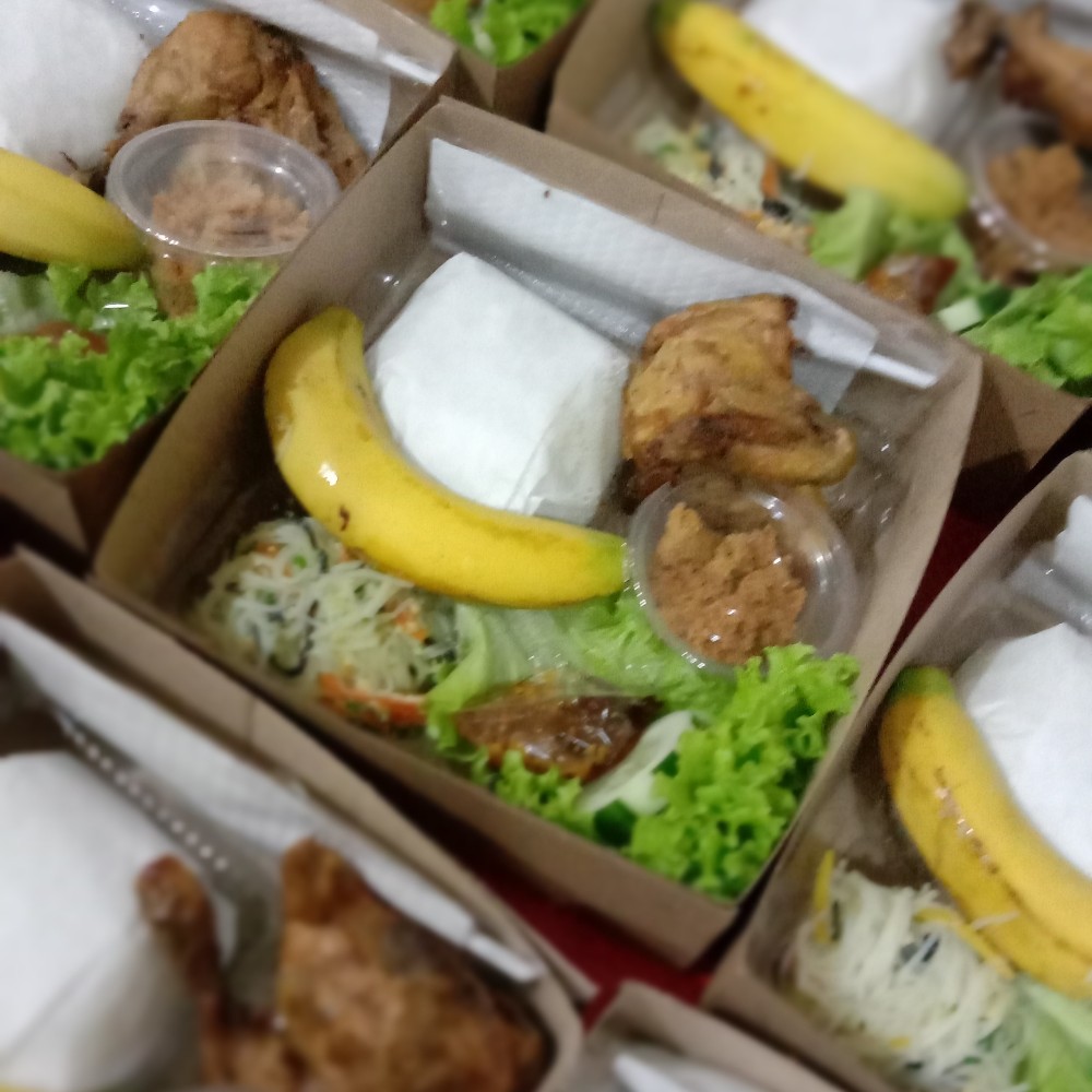 Ayam Komplit