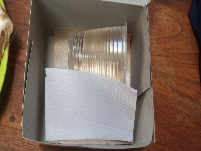 Kardus + air mi
