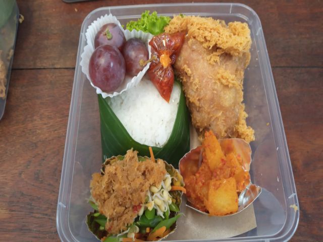 Paket gudangan 