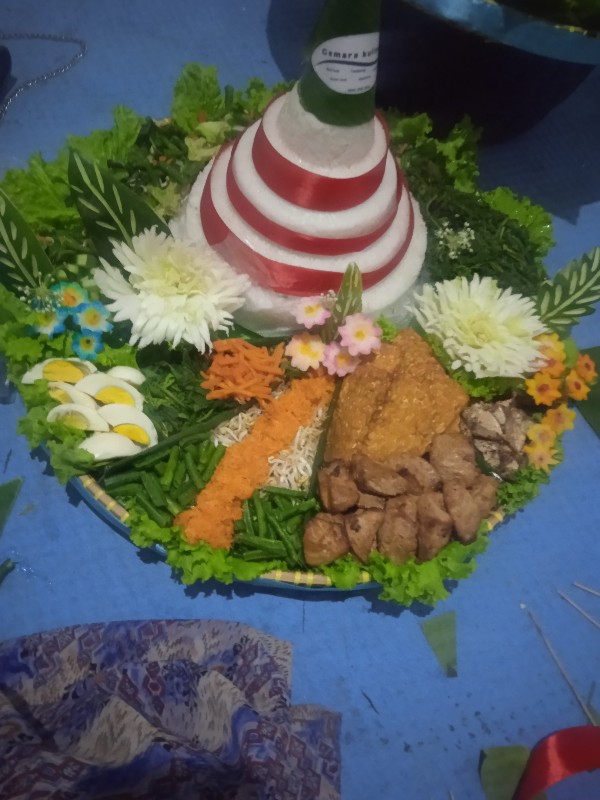 Tumpeng