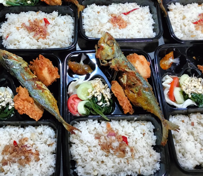 Nasi liwet ikan