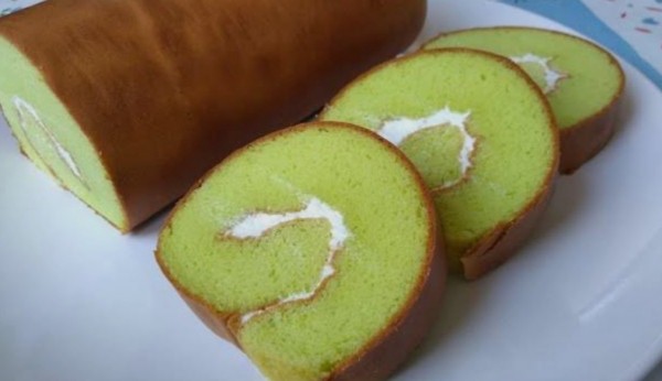 Bolu Gulung pandan