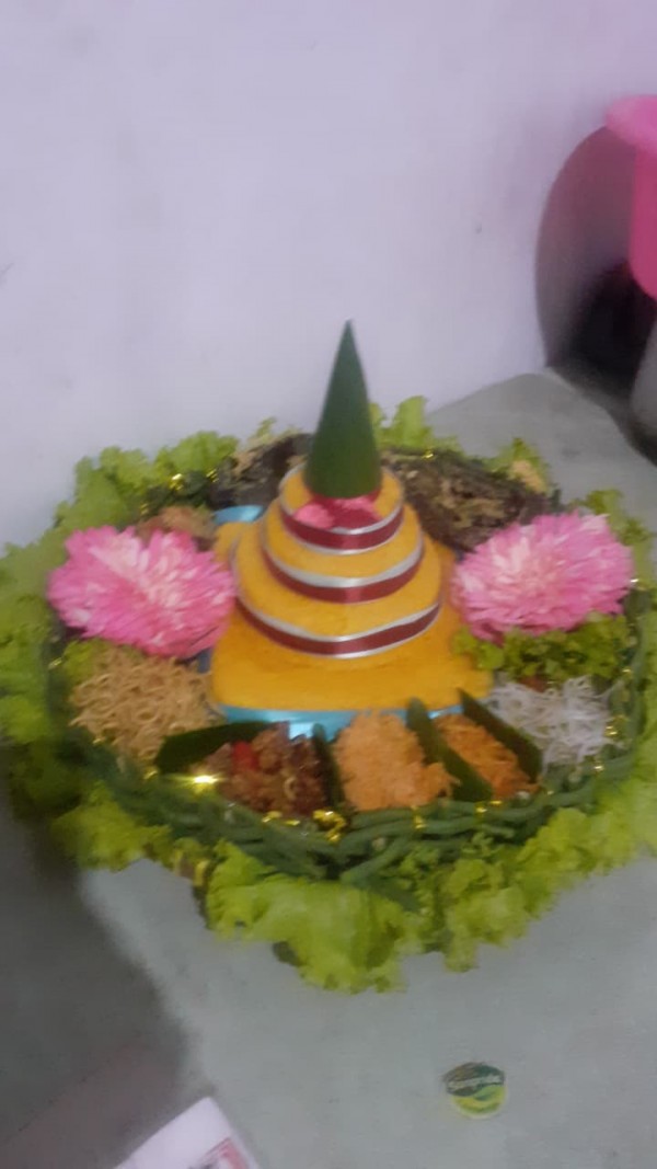 Tumpeng