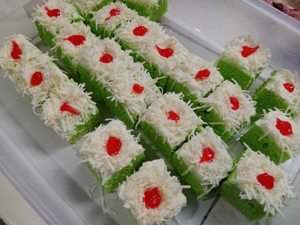 cake pandan keju