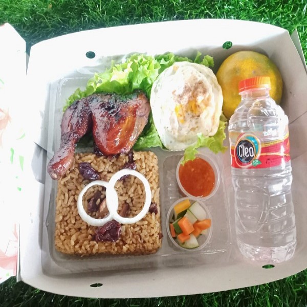 Paket Nasi Kebuli Ayam Bakar Besar + Telur