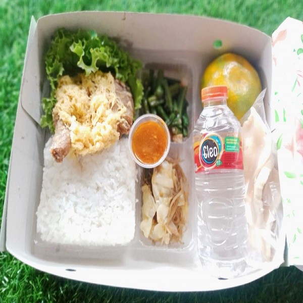 Paket Nasi Oseng Ndeso Ayam Goreng Besar
