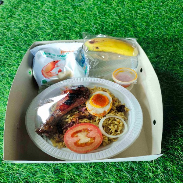 Nasi Kebuli Ayam Bakar/Goreng