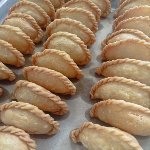 Pastel ayam
